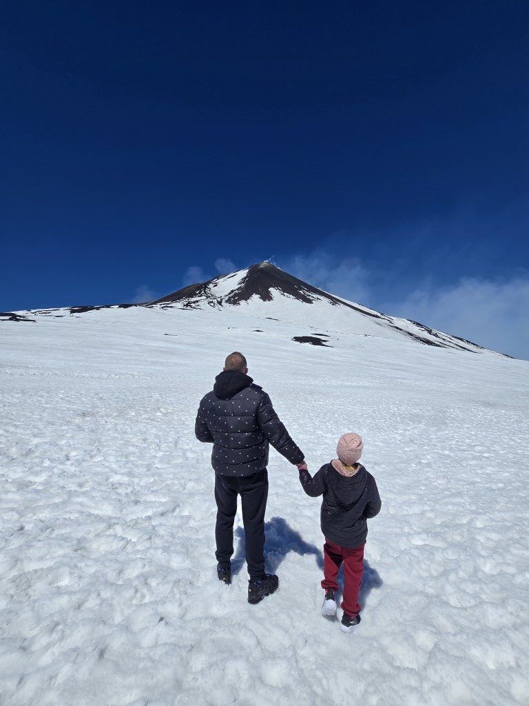 Etna na Sycylii. Jak wygląda wycieczka na wulkan i jak ją zorganizować w praktyce